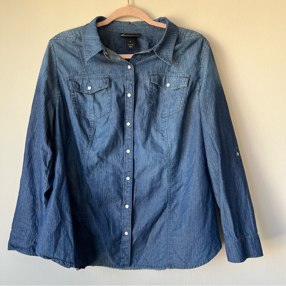 Lane Bryant Chambray Snap Button Front Shirt Roll… - image 1